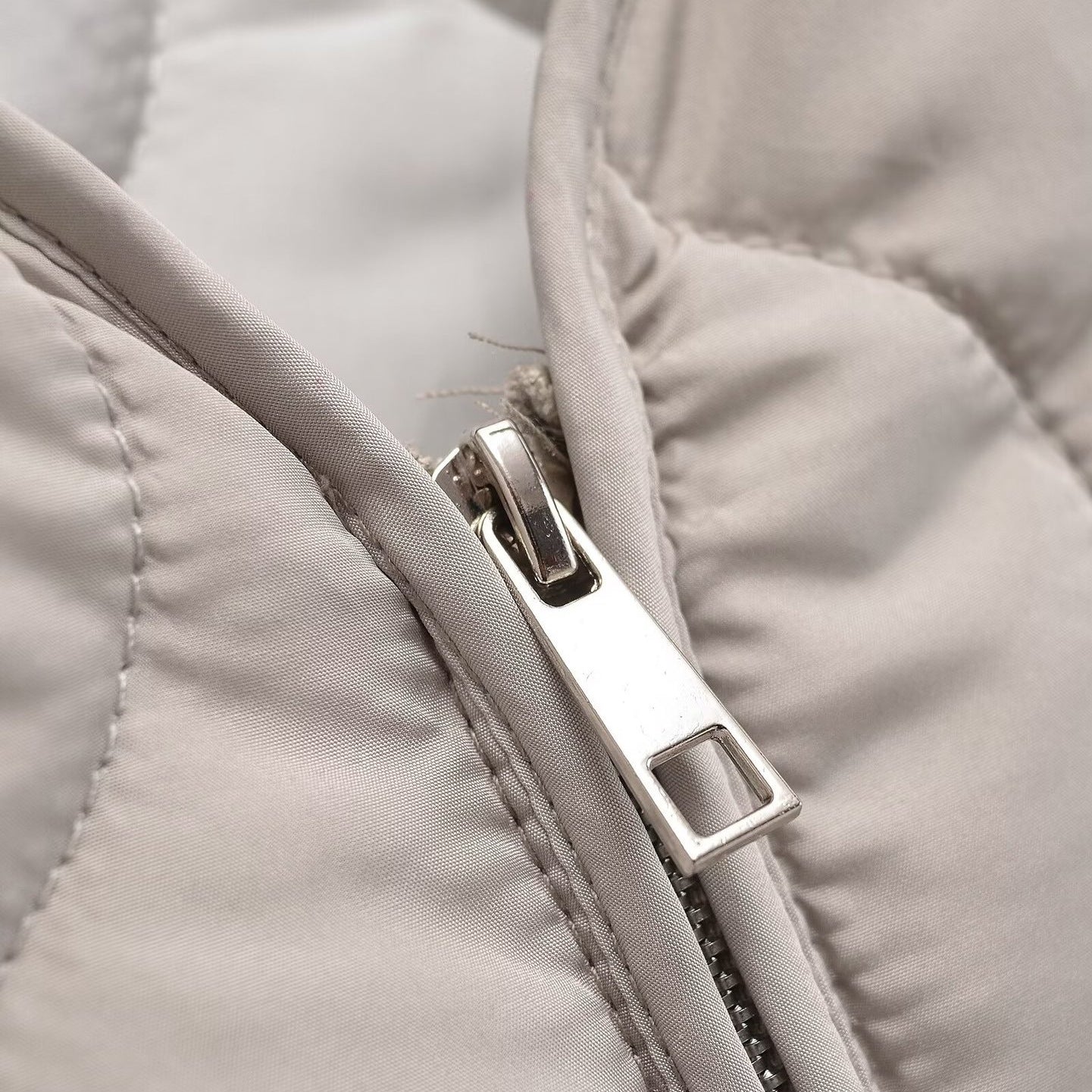 New All-match Rhombus Line Hemming Zipper Pocket Jacket